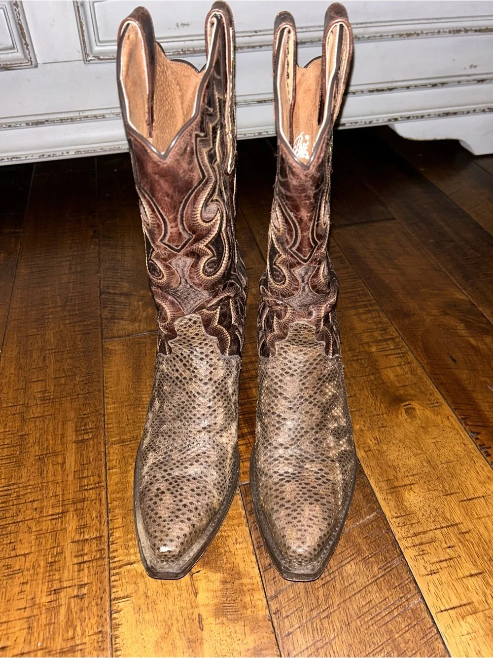 Dan Post Cowgirl Boots size 9 (women’s) snakeskin-brown leather